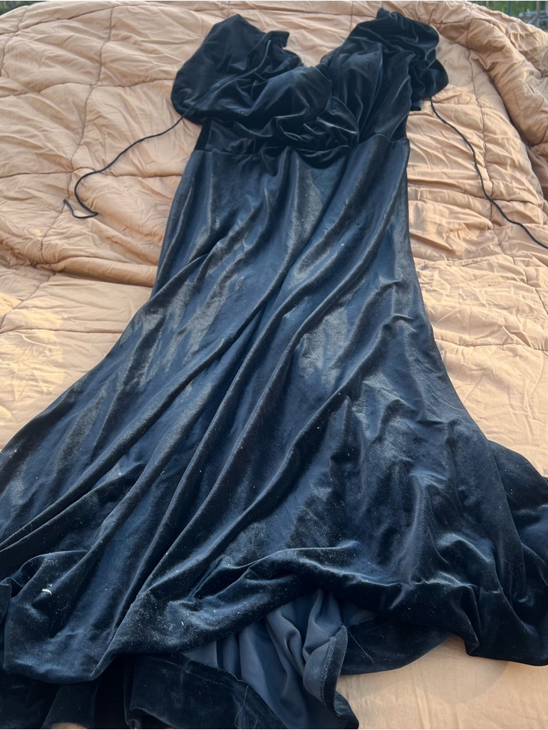 Jenny Yoo Black Velvet Formal Maxi Dress Draped Bodice Lace Back Panel Size 26